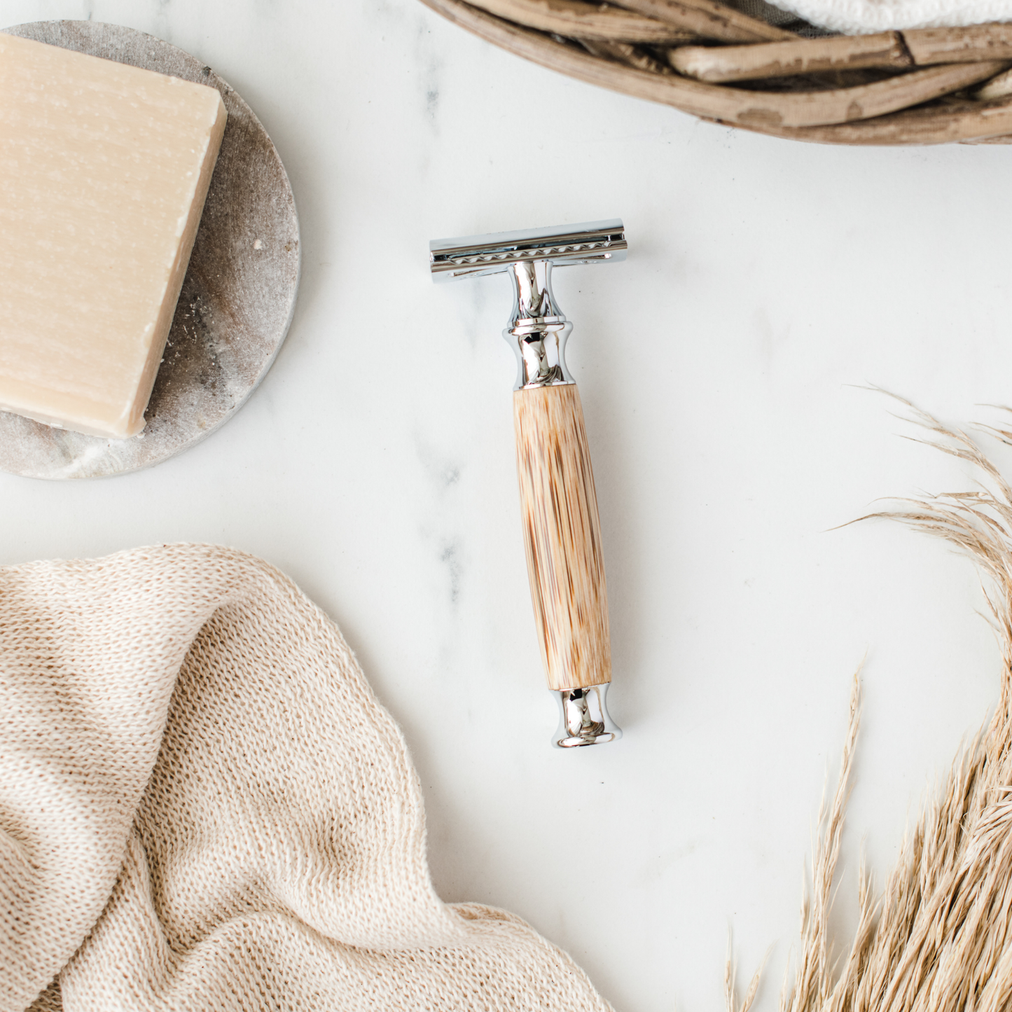 Eco-Friendly Shaving Kit - Gun Metal Bamboo Safety Razor