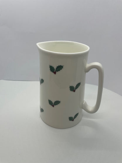 Sophie Allport Medium (500ml) Christmas Jug- Holly & Berry Design. Ideal gift