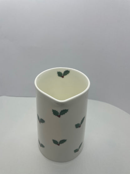 Sophie Allport Medium (500ml) Christmas Jug- Holly & Berry Design. Ideal gift