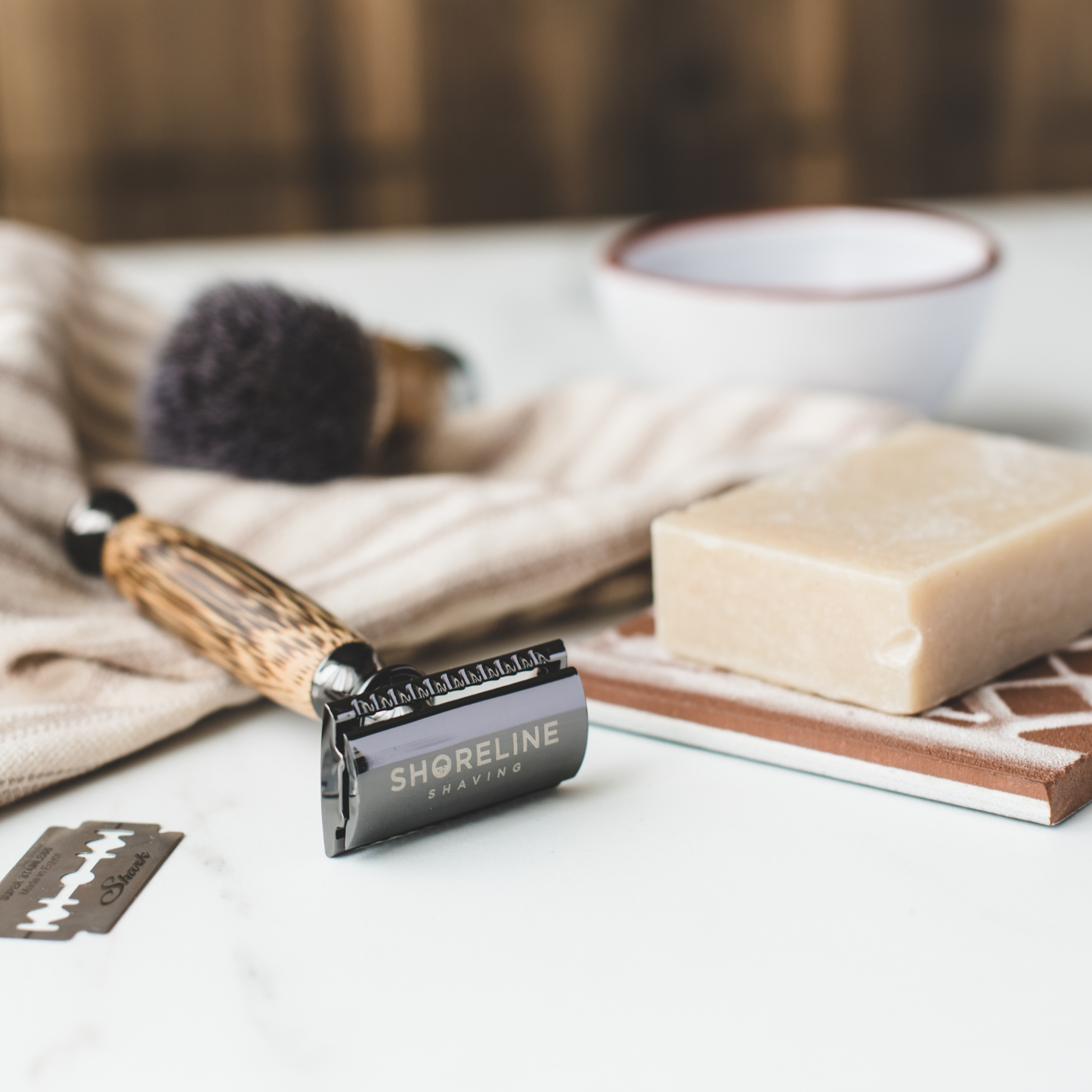 Eco-Friendly Shaving Kit - Gun Metal Bamboo Safety Razor