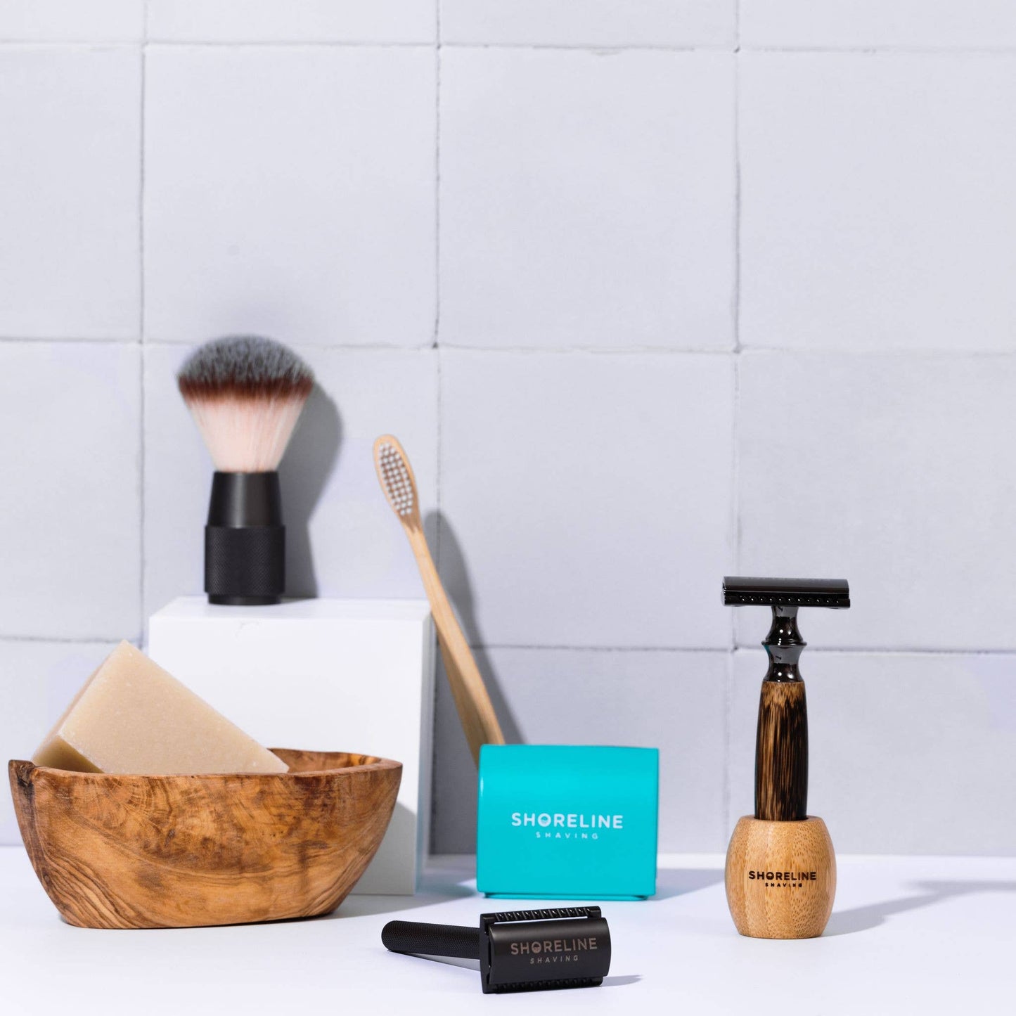 Eco-Friendly Shaving Kit - Gun Metal Bamboo Safety Razor